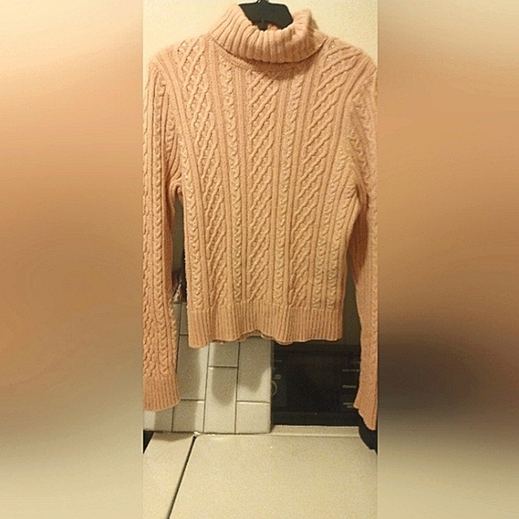 Wainscot pink turtleneck sweater L - Picture 1 of 5